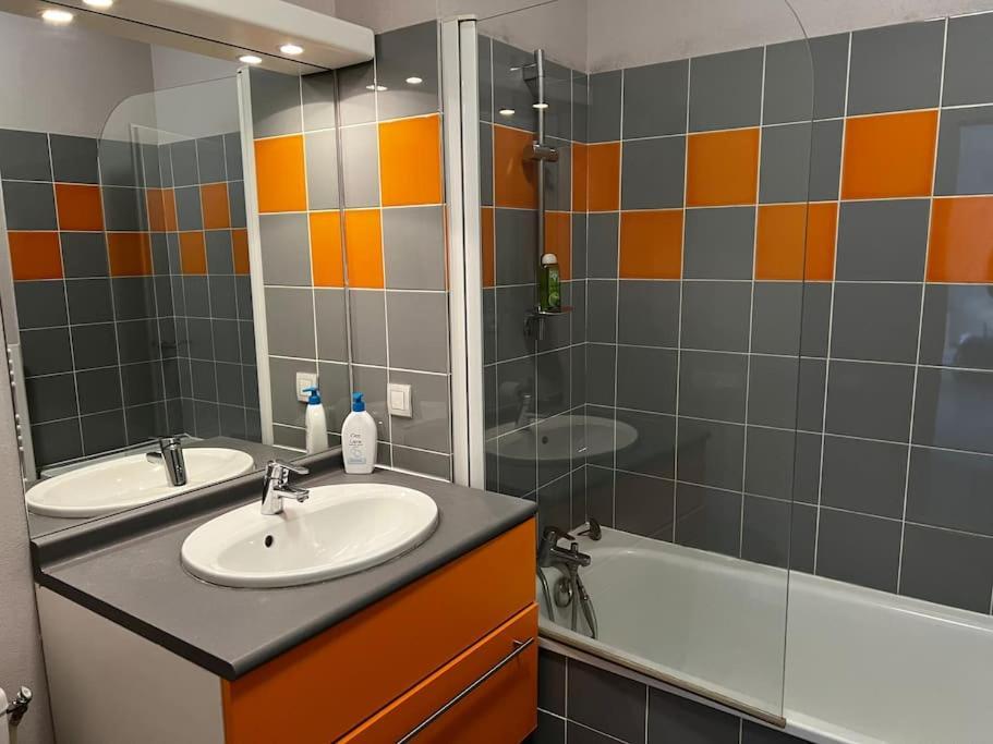 Apartament Le Sacramento Juvignac Zewnętrze zdjęcie